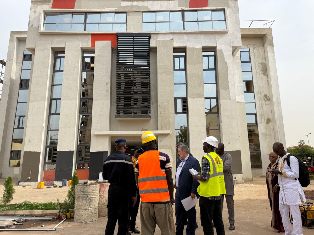 HydrometMali's tweet image. Visite de terrain avec les responsables de la Banque mondiale en mission au Mali pour découvrir de près certaines des réalisations du projet HYDROMET-Mali

#Hydromet #Mali #Résilience #Climatique