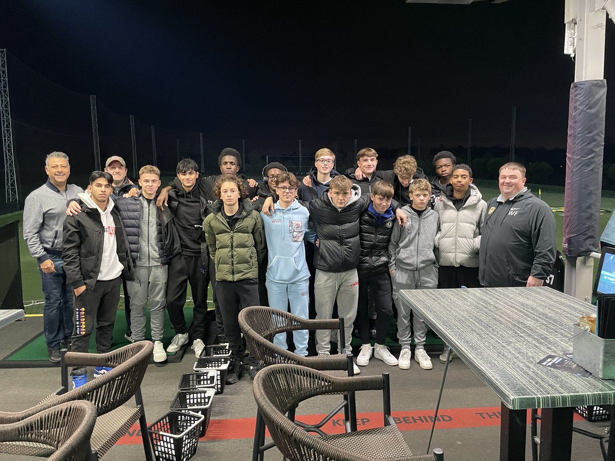 WayneTJFCCoach's tweet photo. Brilliant evening with the boys and girls for our Christmas party at Topgolf.
Merry Christmas everyone 🎄🎅🏻🎁☃️ https://t.co/NLR35u7LWl