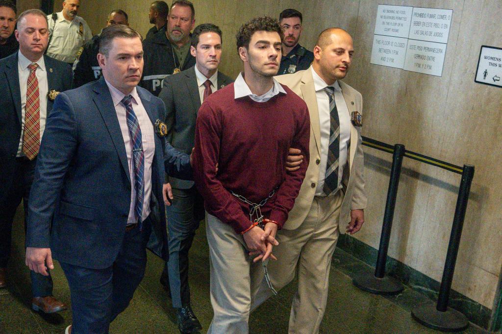 Luigi Mangione appears in court to enter plea in execution of UnitedHealthcare CEO Brian Thompson trib.al/9wr1l8m