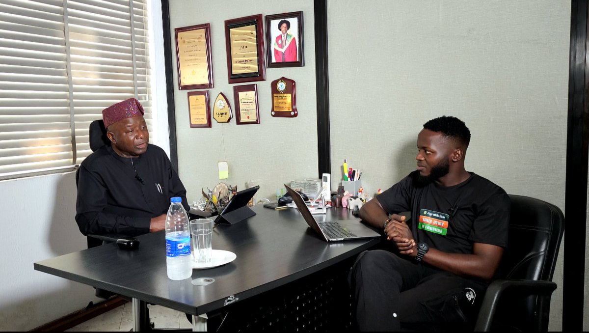 AgroNucleus's tweet photo. On the episode of AgroNucleus True Story of Farmers, we had a lengthy interview with Mr. Taiwo Adeoye, the CEO of Rostal Resources and Past President of Animal Science Association of Nigeria (ASAN)
Full video is dropping soon.
#AgroNucleus #truestoryfafarmers #farmersstory https://t.co/WQX5CZda3U