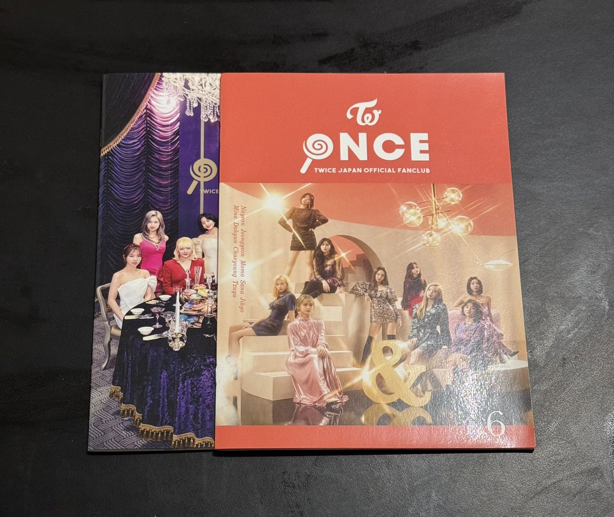 banilla_id's tweet photo. #BANILLAGIVEAWAY
Mau bagi-bagi album + official magazine TWICE

RT &amp; LIKE postingan ini dan reply tag 2 temen kamu dengan hashtag #TolakKenaikanPPN12Persen #PPNMemperkayaOligarki 😃 https://t.co/Xu6YDTbV9U