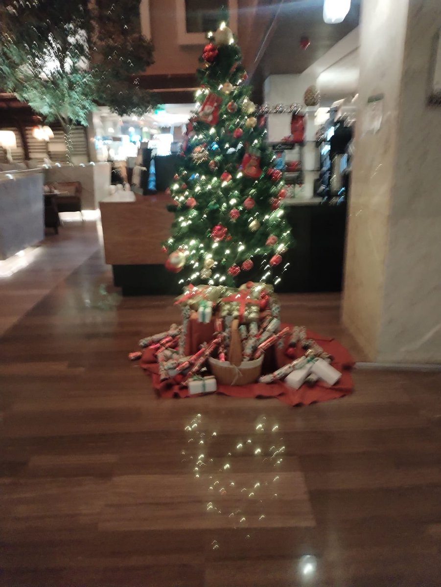 alfisel1's tweet image. [ فندق واضع شجرة الكريسمس]

اتصلت على هيئة السياحة 
أبلغهم بذلك ..

٩٢٠٠٢٢٥٥٤

فاتصلوا علي شاكرين 
مع رسالة نصية وأبلغوني
بإزالتها وتسجيل مخالفة على الفندق

[ كونوا فاعلين ]

الحمدلله على نعمة
#دولة_التوحيد_وحكامها