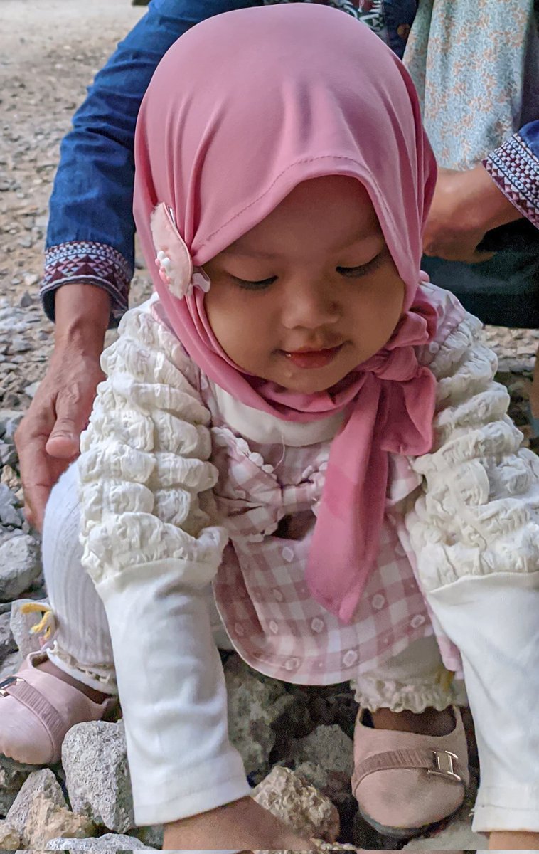 a_lifiani's tweet photo. Kamu yg tumbuh besar dengan cepat. Yg selalu bertanya "ibu sedih?" Tidak nak, ibu bahagia memilikimu https://t.co/Da9xK6y2I7