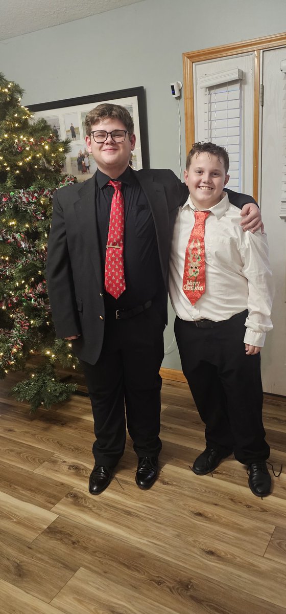 BilbreyWayne's tweet photo. Merry Christmas!! https://t.co/q8wTVCeV9g