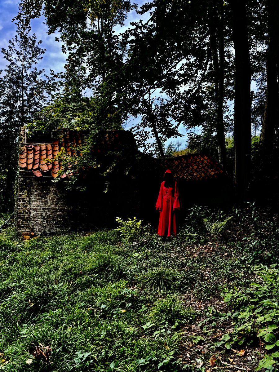 The King’s Queen! #blackmetal #bmp #videoclip