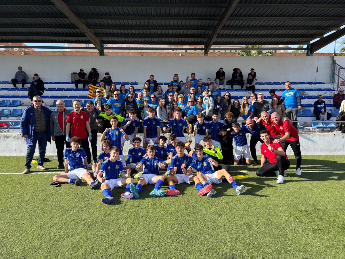 AitorPardo78's tweet photo. Primer objetivo cumplido #AragonSub14 @futbolaragon nos vamos a #FaseOro
🔸Muy orgulloso de todos los jugadores y su nivel competitivo
🔸Agradecido a mis compañeros de cuerpo técnico y personal de federación que hacen fácil lo dificil
Seguiremos disfrutando, compitiendo y soñando https://t.co/mEY6RnAwrv