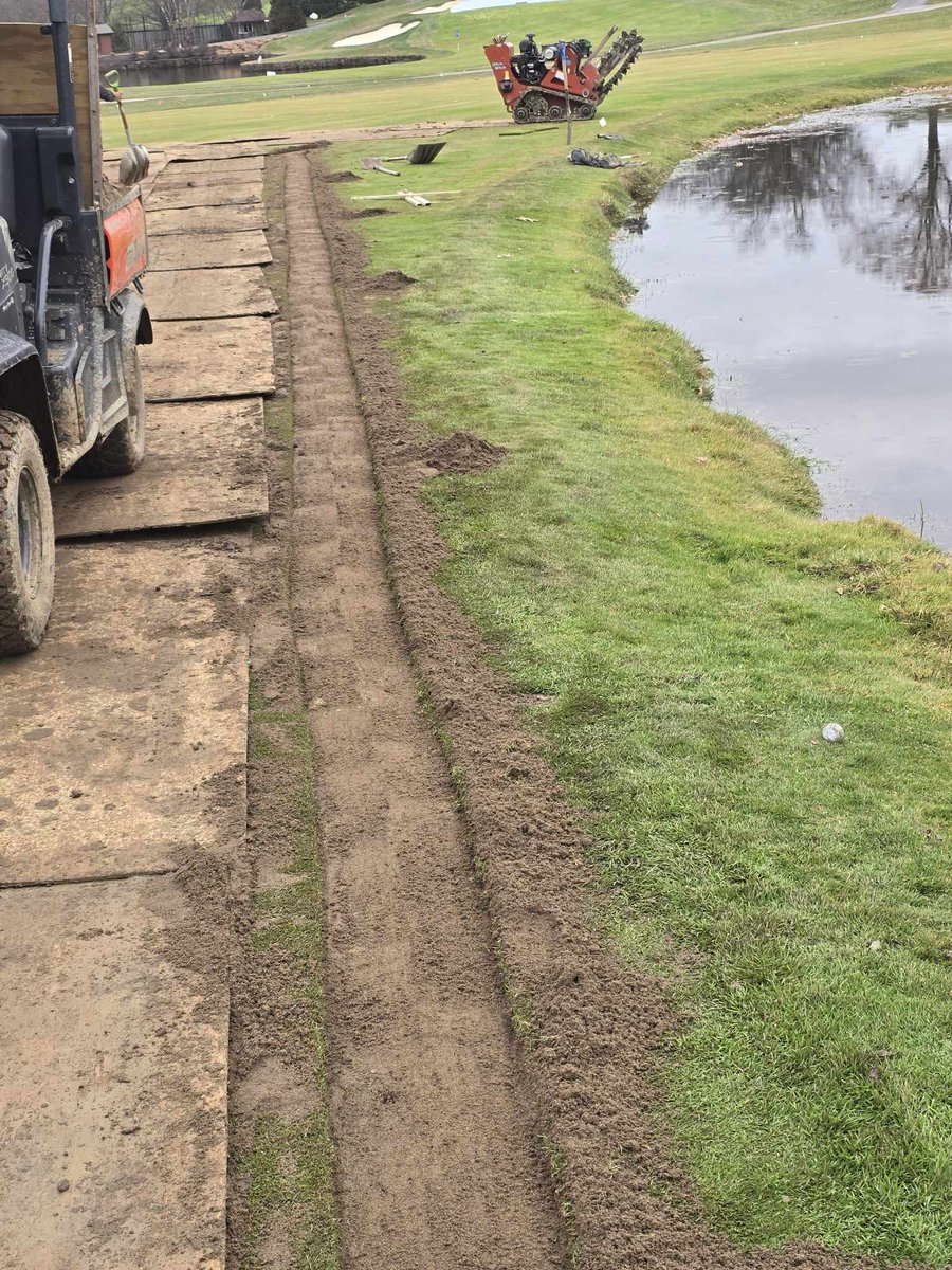 XGD_Systems's tweet photo. XGD Systems has returned to St. Clair Country Club. The pics show how we can work in varying weather conditions installing our famous XGD Drainage System. #itsinthedetails #wearepersistent #experienced #hardworking #professionals #drainage #xgdsystems #Pennsylvania #happyholidays https://t.co/TbiQyQ6nkL