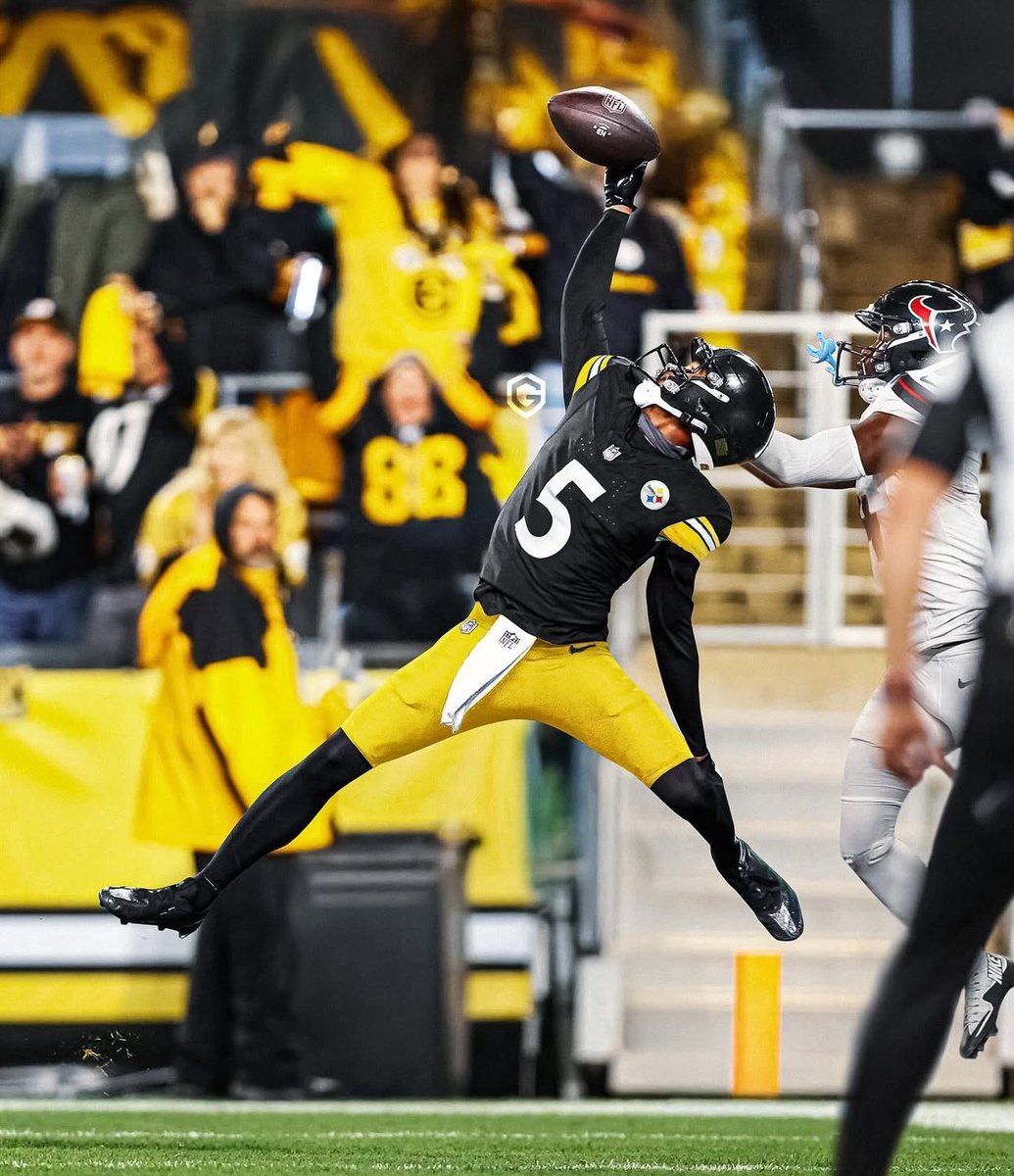 Yinz got Garrett Wilson in the Black and Gold. #Steelers #NFL