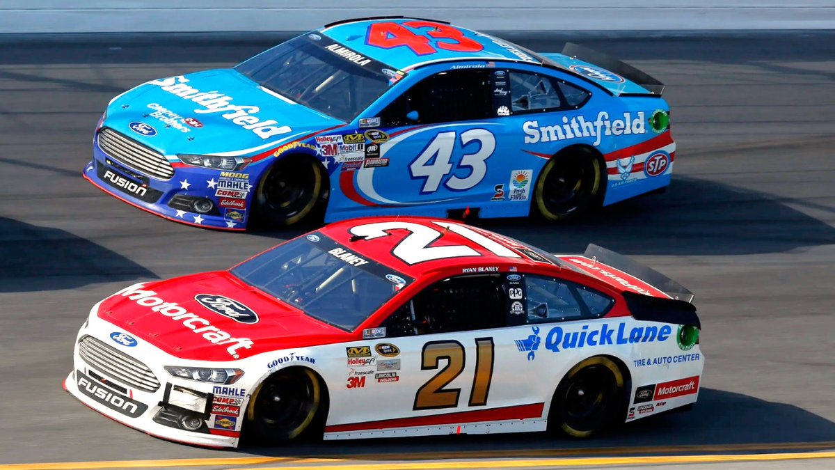Ryan Blaney and Aric Almirola at Daytona in 2015. It was Blaney's first Daytona  500., image size:1200x675
