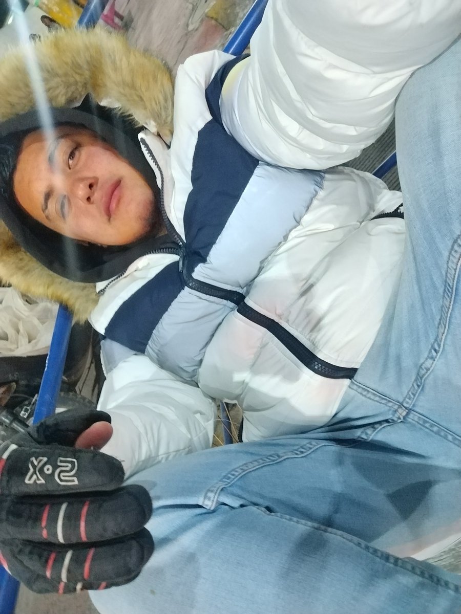 Rodrigo50906380's tweet photo. Buenos y fríos días 😋😋🥵 https://t.co/0HK1wXUZyd