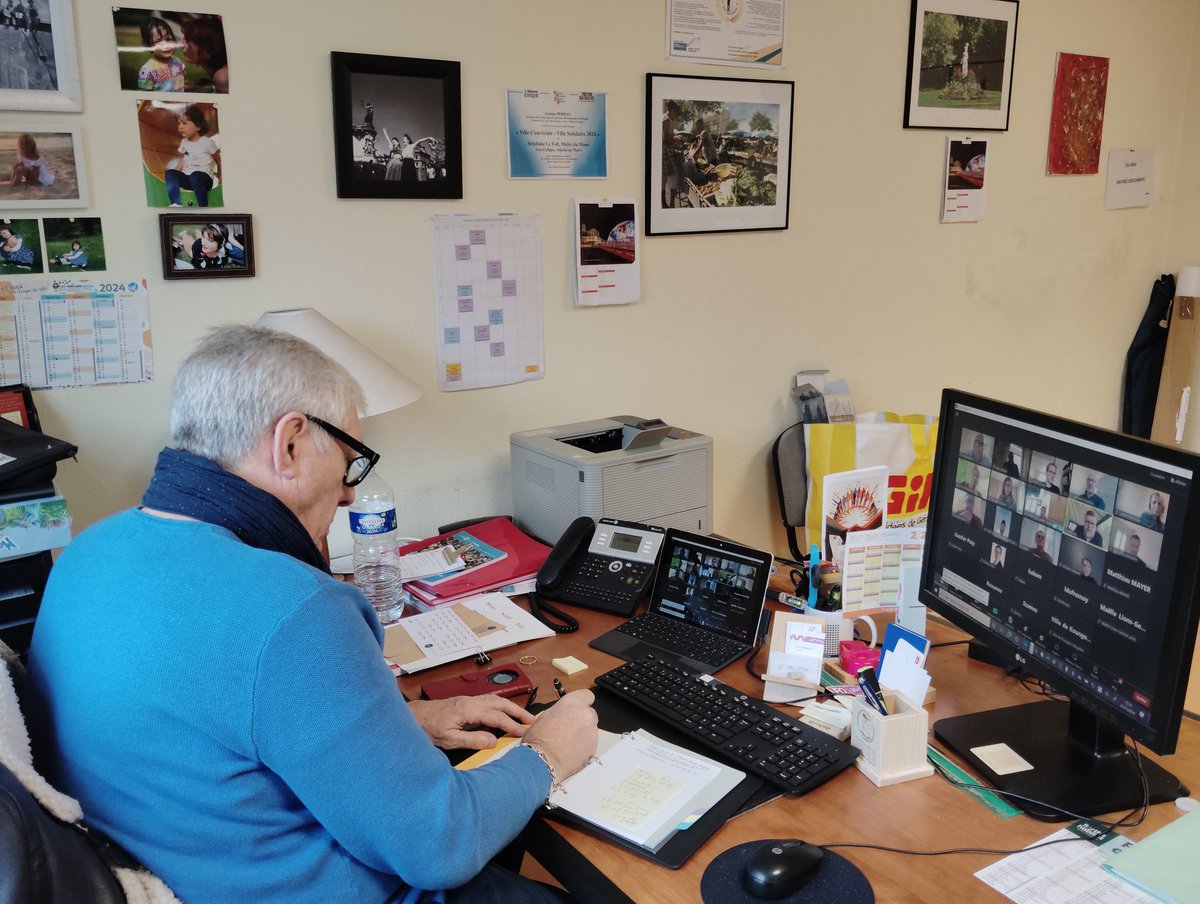 #LeMans #solidaritemayotte Yves CALIPPE, adj. aux Solidarités, présente à la presse les diverses manifestations solidaires mises en place avec l'association Le Mans Mayotte 72.
En tant que VP <a href="/unccas/">Unccas. Les élus locaux au service des solidarités</a>, visio avec les Maires de Mayotte sur la logistique d'aides via les CCAS. 🤝🇲🇫