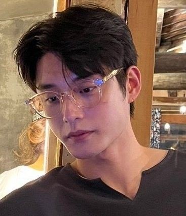 ㅤ
Not fine dining, but damn he's so fine.
ㅤ