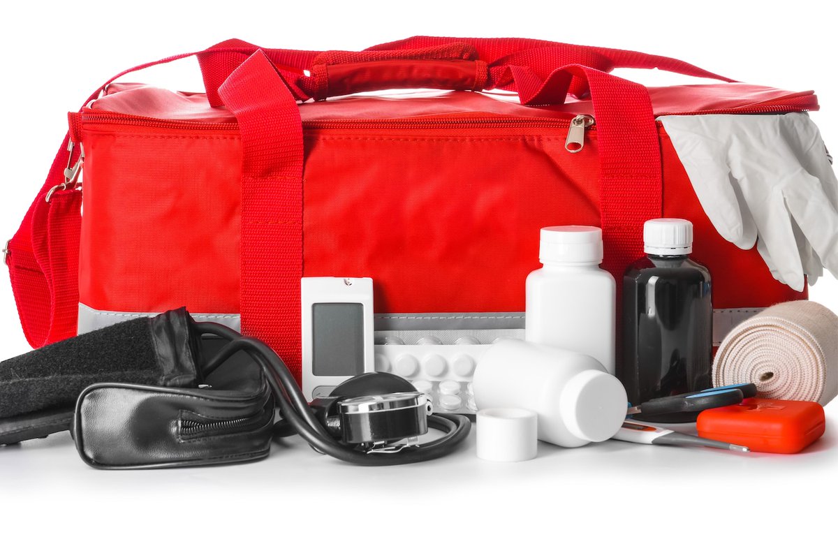 TacomaCarRepair's tweet image. Disaster Kit
Everyone should carry a #disasterkit in the trunk that includes: 
 🔹Food
 🔹Water
 🔹Flashlight(s)
 🔹Extra batteries 
 🔹Personal hygiene items
 🔹Fully Stocked First Aid Kit
...and a few more  👉 tacomaautorepairshop.com/what-to-put-in…
#tacomacarrepair #courtesyautoserviceandtire