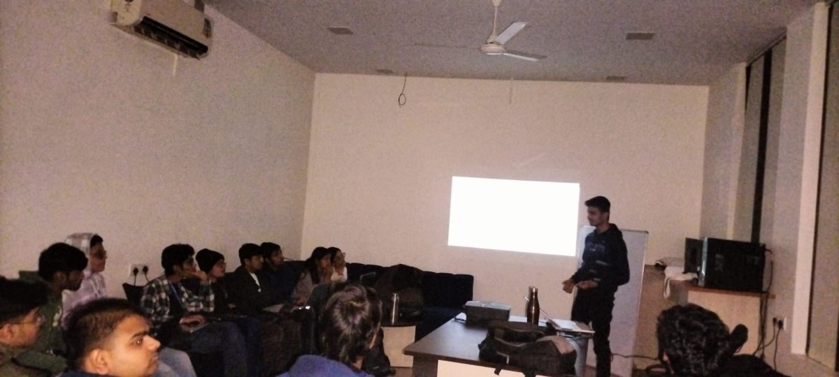 ︎ayushag | Lince ⚡️ tweet media