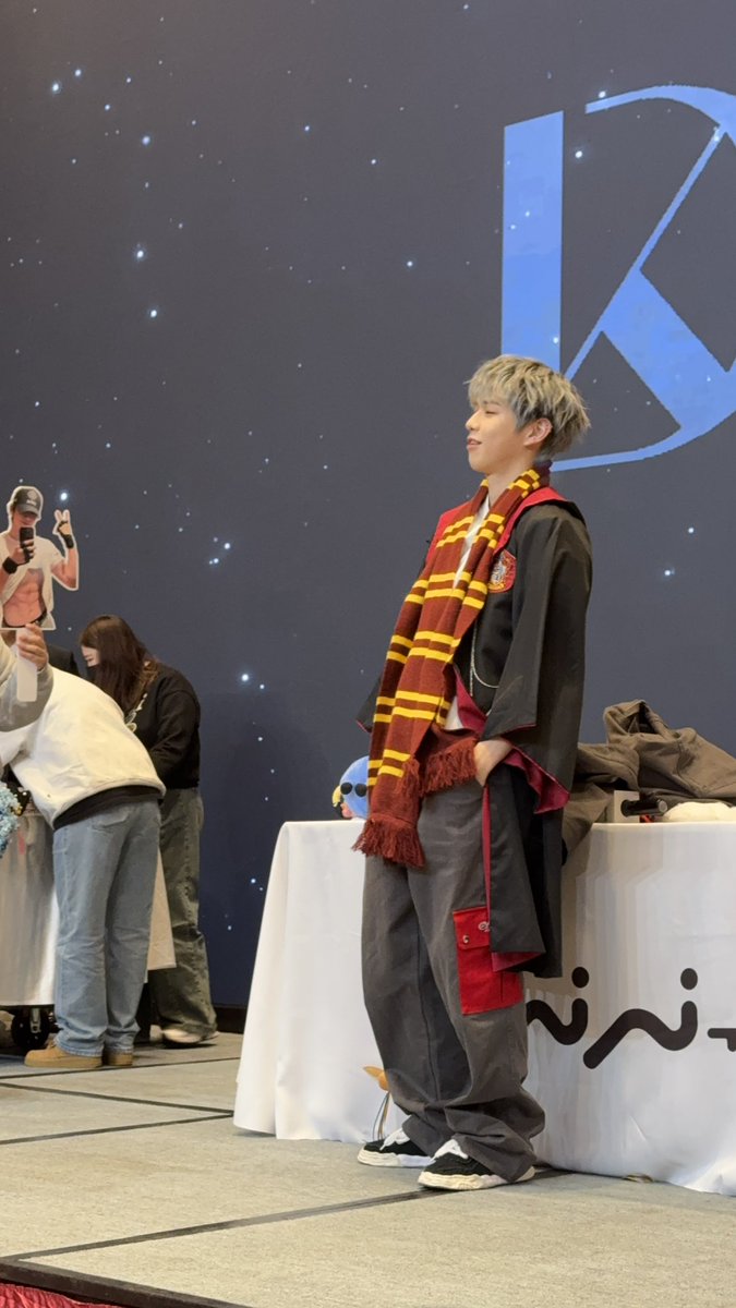 lovedanielnim tweet media