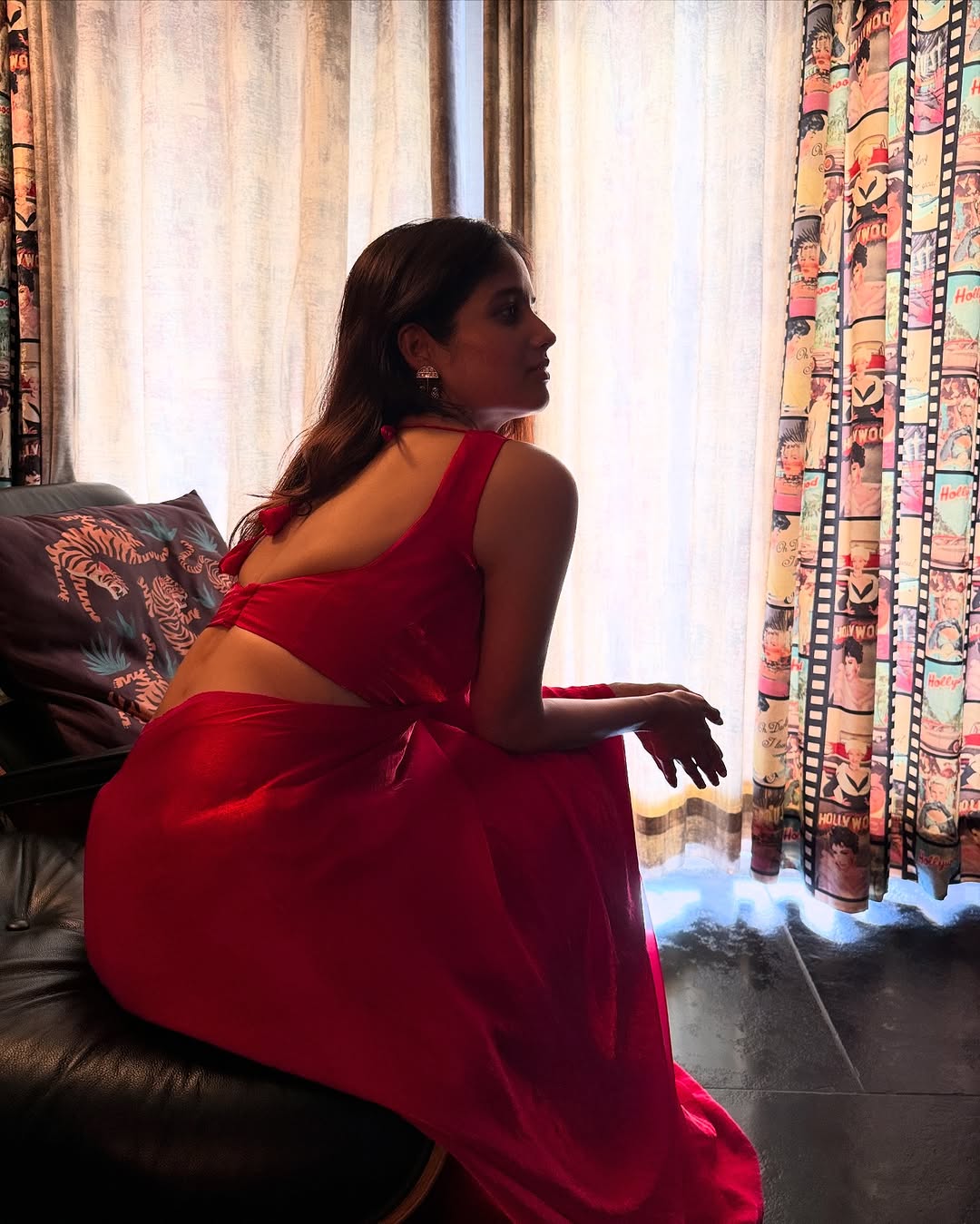 Shalini Kondepudi Instagram viral photos leaked selfie clothless romantic onlyfans Pinterest redit pictures  of her juicy curves saari backless salwar shirt ceamy figure tiktok, Imdb, Flickr, Tumblr cleavage exposing navel show armpit juicy lip navel,iduppu,kiss smooch Email Id, WhatsApp Number,