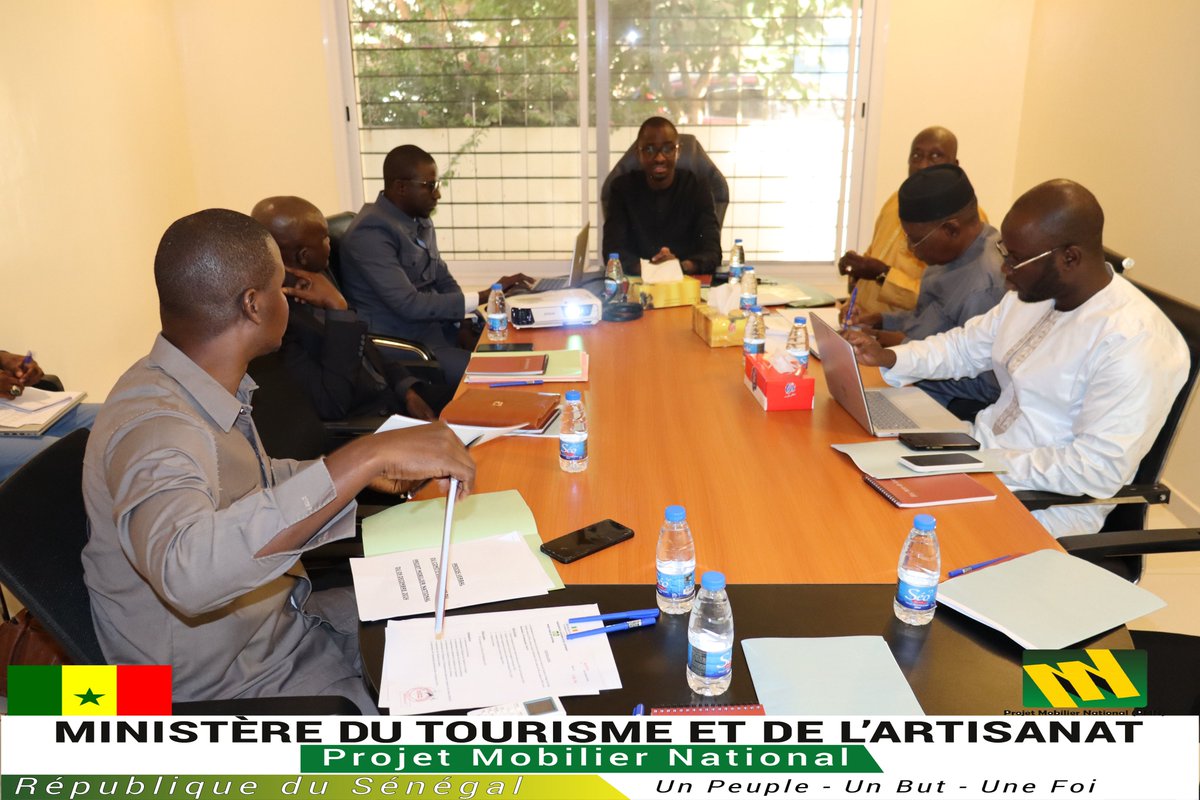 Le Projet Mobilier National PMN (PMN) a organisé sa troisième réunion ce lundi 23 décembre 2024. Sous contrôle de son Président, le Comité de Pilotage (COPIL), chargé d'assurer le pilotage stratégique des missions du projet, s'est réuni à cette occasion.
@Min_tourism_art