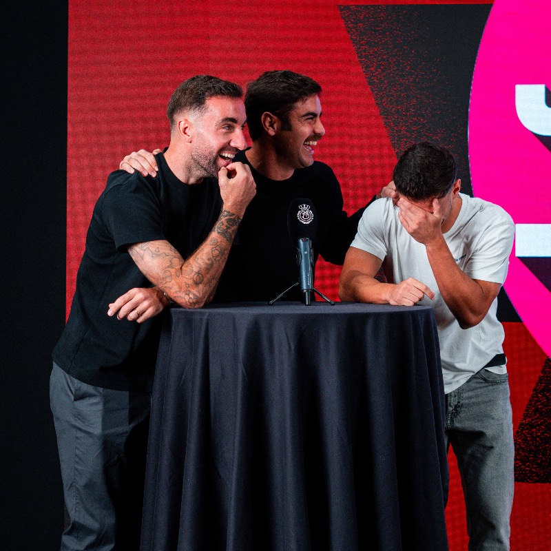 RCD_Mallorca's tweet photo. Tenim un regal per a tots els amants de @JoEnSeMesIB3! ❤️🖤

Dos equips molt especials es disputen l'edició més mallorquinista del programa 📺