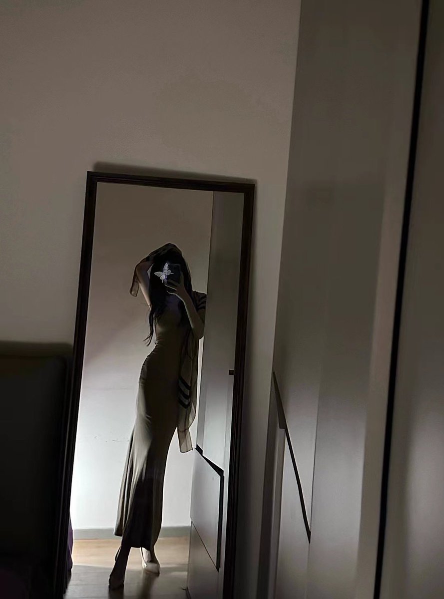 wowoq0309's tweet photo. 👠 https://t.co/j53aUBjmkd