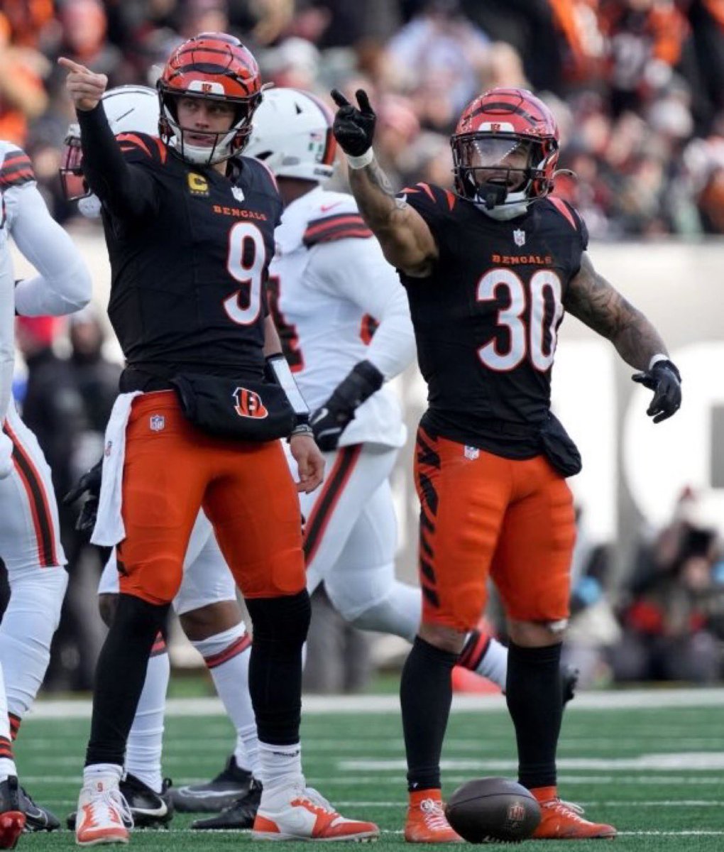 MLFootball's tweet image. This pic goes hard 🔥🔥🔥