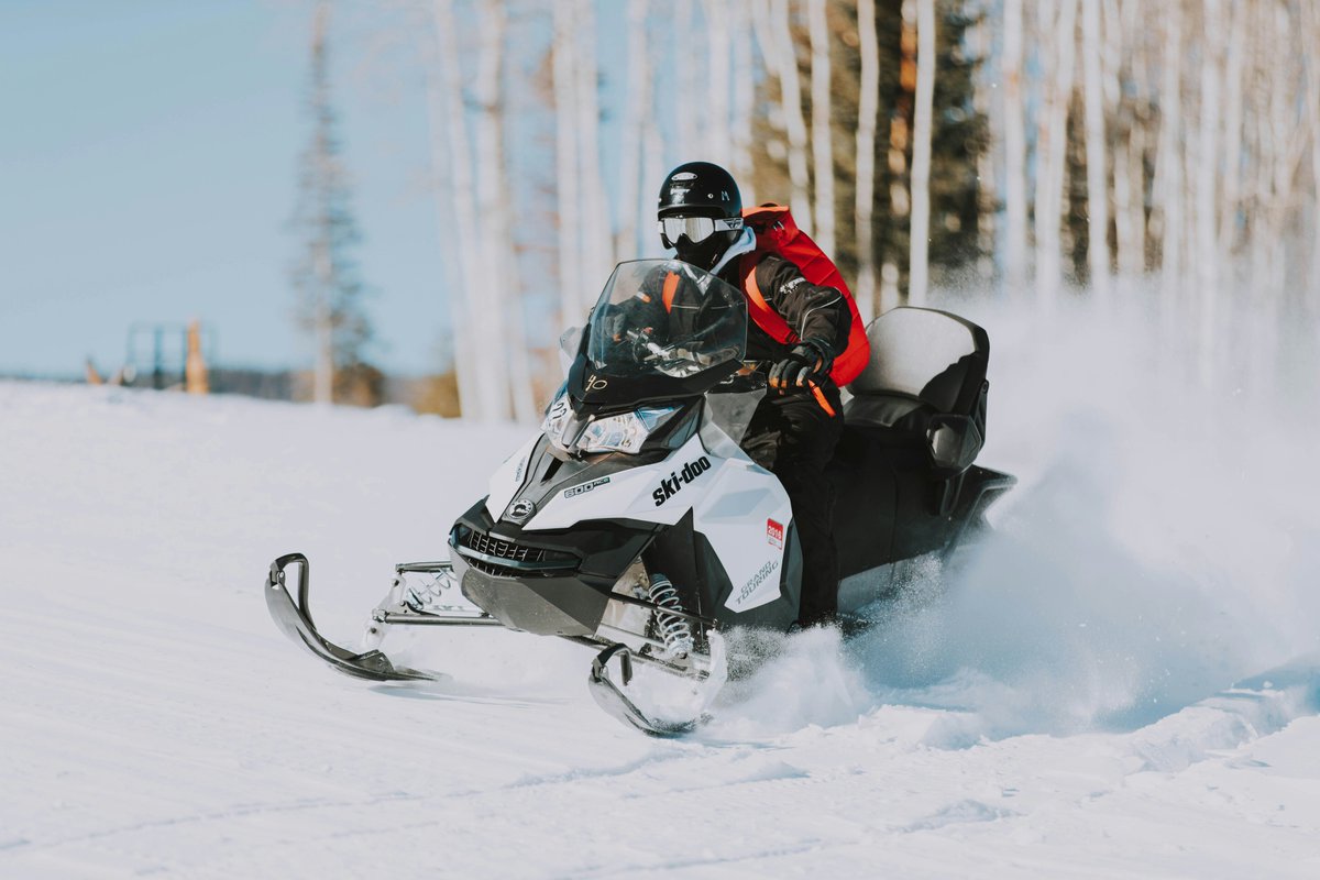 Ready for Winter Adventures?

Our Hauler’s Guide to Winter Adventures has everything you need to securely transport your snowmobiles, ATVs, and winter gear! From tips on positioning to the best USA Ratchet products—like heavy-duty straps and wheel nets—we’ve got you covered.