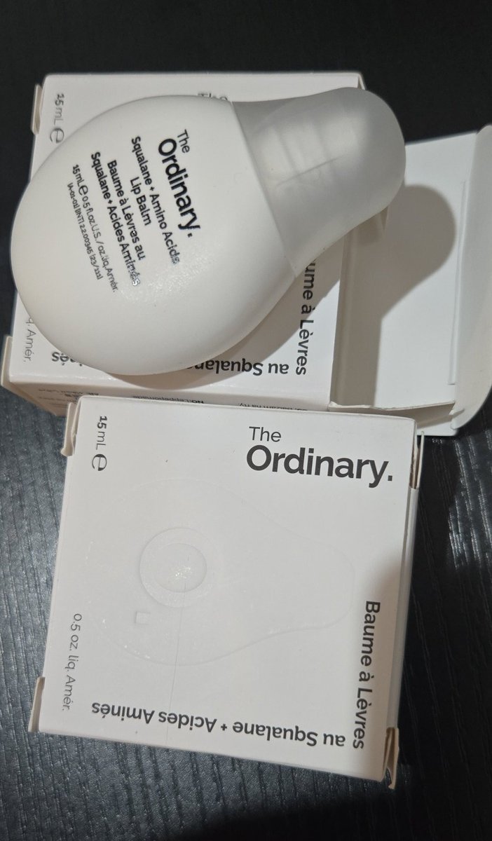 stuffbypearl's tweet photo. ส่งต่อ ของใหม่ พรีมาเอง The ordinary squalane + amino acid lip balm ไทยยังไม่เข้าน้า แพ็คเกจน่ารัก แถมช่วยบำรุงริมฝีปากให้ชุ่มชื้น บำรุงปากดีมาก หายแตกแห้งเลย ใช้บำรุงเล็บได้ด้วยค่ะ 400฿ รวมส่ง มี 2 ชิ้นน้า 
#theoedinary #ordinary #ส่งต่อสกินแคร์ #ordinarylipbalm https://t.co/2nXXKCHkPU