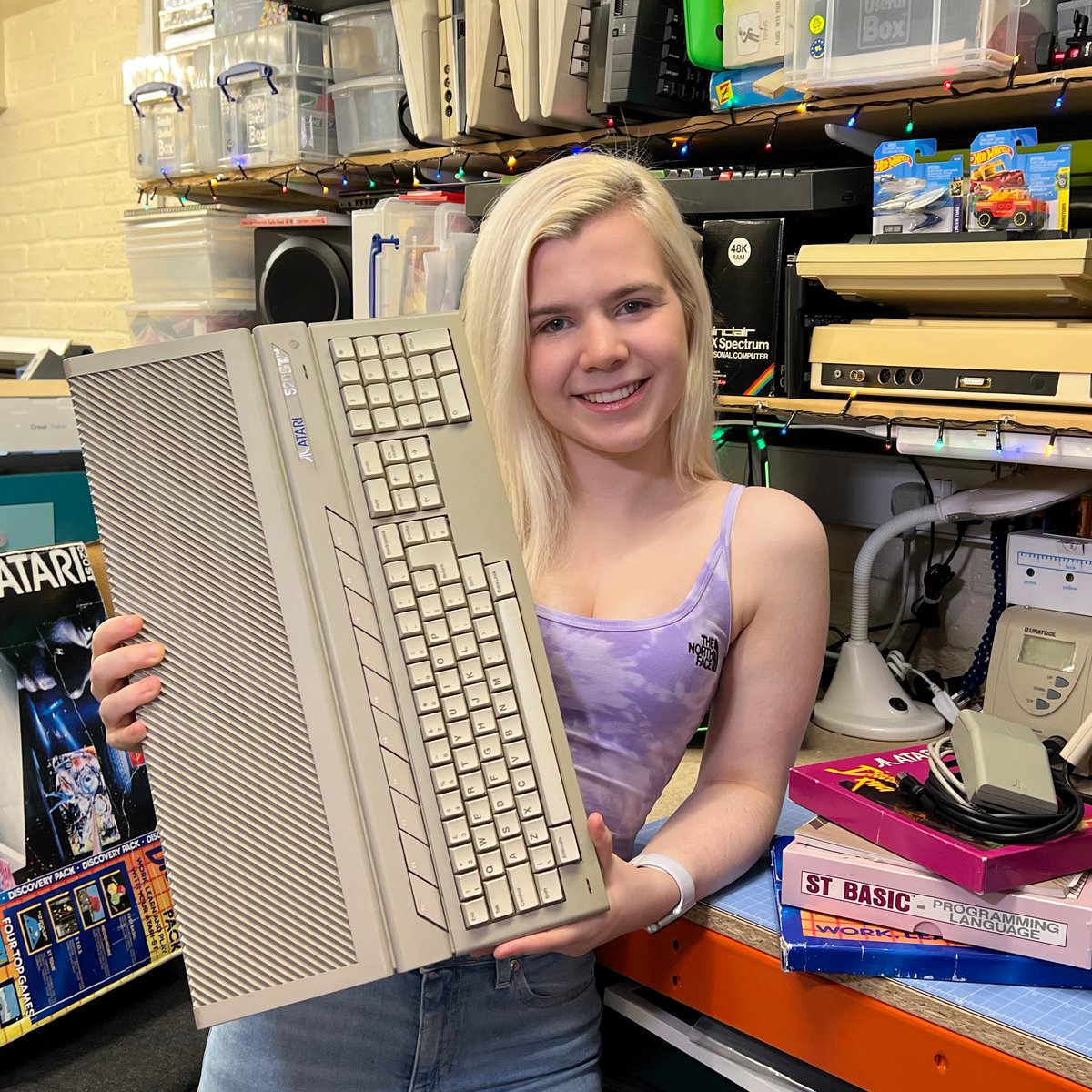KariLawler's tweet image. Which 16-bit computing wonder did you want/or get for Christmas then? #CommodoreAmiga #AtariST