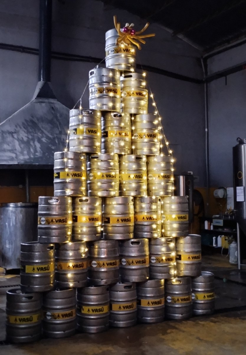 CervezaYasu's tweet photo. Gente que pasen una noche con muchas alegrías, pero no sean bobetas y eviten la pirotecnia!!
Perros, aves y demás bestias se lo agradecemos..
#Monesvol #Beerxmas #Navida #Parana #PirotecniaCero https://t.co/hB2lthXcZK