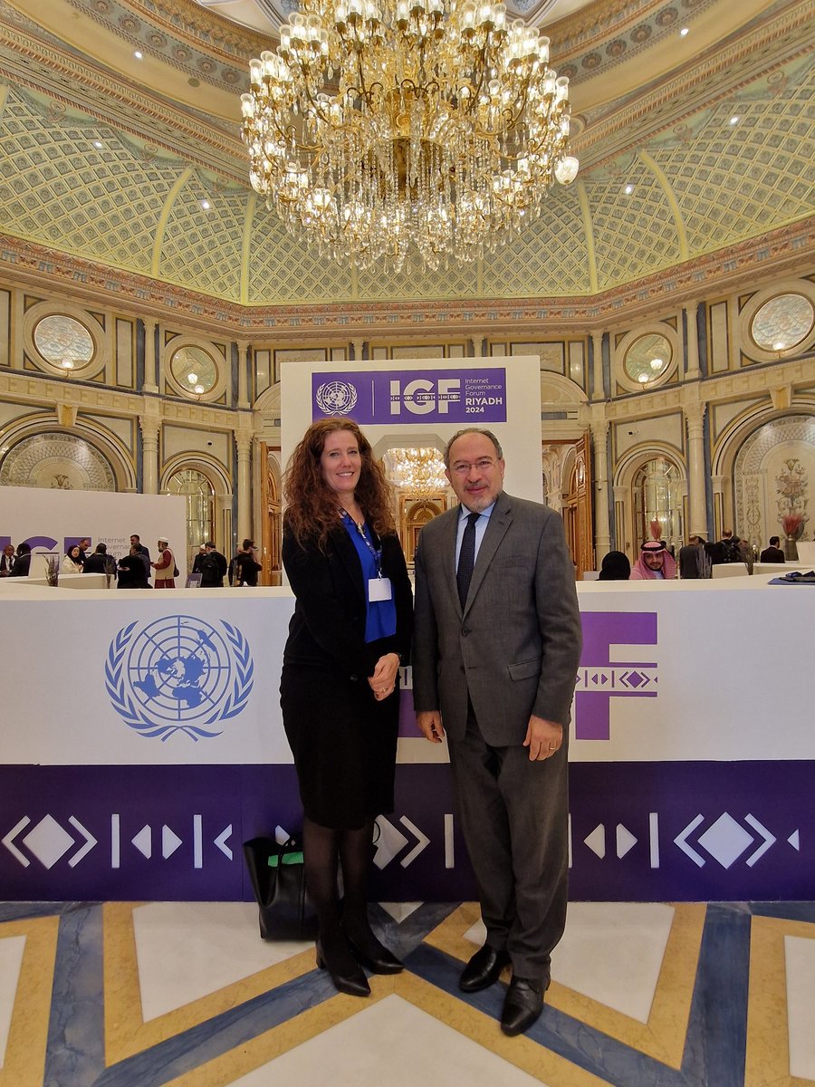 Fruitful discussion with Jennifer Bachus, U.S. Principal Deputy Assistant Secretary <a href="/StateCDP/">Bureau of Cyberspace and Digital Policy</a>, on the revised Internet Universality Indicators and ongoing AI capacity-building initiatives for the public sector. #DigitalInclusion #IGF2024 <a href="/UNESCO/">UNESCO 🏛️ #Education #Sciences #Culture 🇺🇳</a>