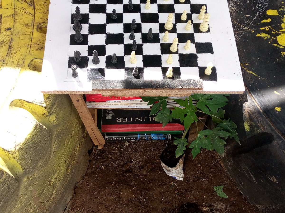 Parateen704's tweet photo. anybody on earth anafikiria ako good chess and can reach athi river along mombasa road opposite BE PETROL STATION devki. PARATEEN704 CHESS CLUB,HOSTED BY PAARATEEN704 AUTO GARAGE INVITES YOU ALL FOR CHRISTMAS HALL OF FAME LEGENDARY TITLE.KUJA UTISHE. https://t.co/zc7fKDcAWP