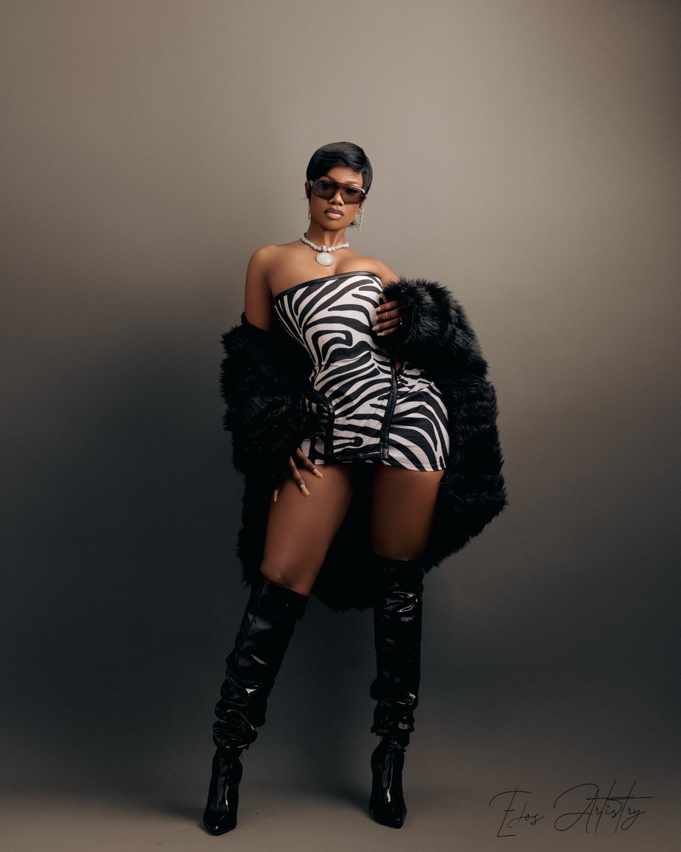 floxybabby's tweet photo. Tacha is a bragging right. I don't Stan nonsense👏

BIG TEE IS 24 
TACHA IS FOREVER 23
DISTURB TACHA ACCOUNT 
#HappyBirthdayTacha https://t.co/irfBgjVyjr