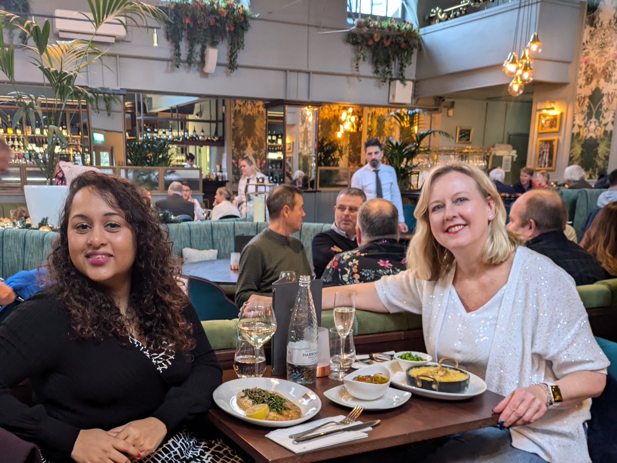 Dr Mirna Guha (@mirnaguha) on Twitter photo Popping back on here to wish everyone a restful end to this year, & a joyful start to 2025. Enjoyed a wonderful festive lunch (& cocktails) with the brilliant and funny <a href="/tanyahoreck/">Tanya Horeck</a> today - so grateful for all the laughs and for your mentorship & company, Tanya ✨ Popping back on here to wish everyone a restful end to this year, & a joyful start to 2025. Enjoyed a wonderful festive lunch (& cocktails) with the brilliant and funny <a href="/tanyahoreck/">Tanya Horeck</a> today - so grateful for all the laughs and for your mentorship & company, Tanya ✨