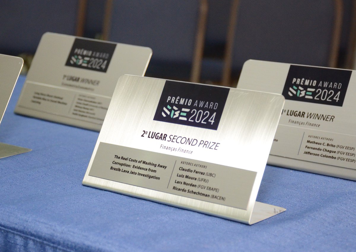 🏆 A SBE parabeniza os autores contemplados no Prêmio Finanças-SBE 2024!

🥇 1º Lugar:
Matheus Carrijo de Brito (FGV EESP), Fernando Chague (FGV EESP), Jéfferson Colombo (FGV EESP)
Artigo: "Distracted by Crypto"

🥈 2º Lugar:
Claudio Ferraz (UBC), Luiz Moura (UFRJ), Lars Norden
