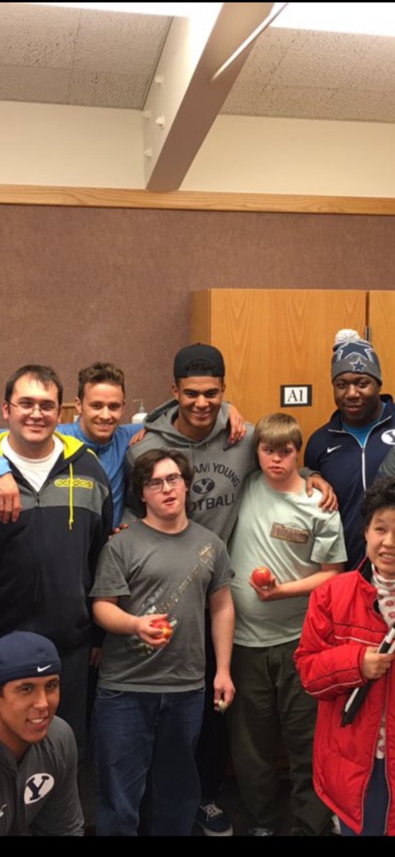 Peter Glahn (@gatekeeperpete) on Twitter photo Remembering the day that <a href="/fred_warner/">Fred Warner</a> paid a visit with his teammates to my wife’s Institute Class for adults with disabilities. The man is a pro bowler off the field too! Remembering the day that <a href="/fred_warner/">Fred Warner</a> paid a visit with his teammates to my wife’s Institute Class for adults with disabilities. The man is a pro bowler off the field too!
