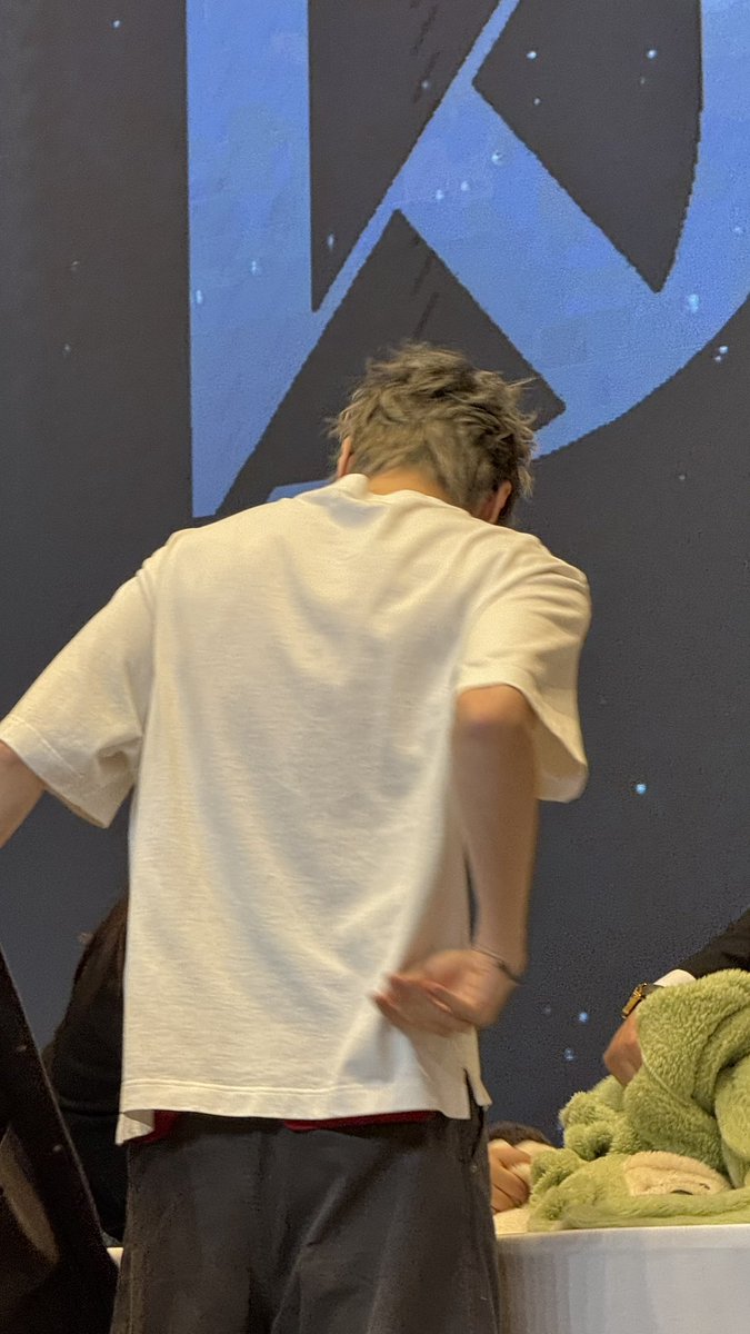 lovedanielnim tweet media