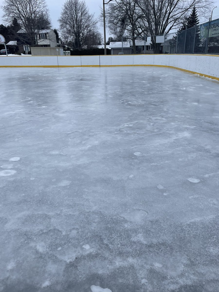 ManordaleODR's tweet photo. Three floods a day all weekend. Main rink is almost there. We’ll deal with the forecasted snow and have the rink ready to open Dec. 25th. https://t.co/ZTPxUsCWfa