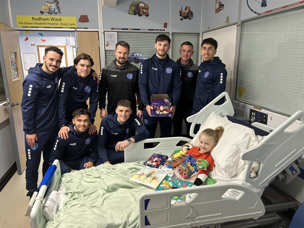 King's Lynn Town FC (@officialkltown) on Twitter photo Today, <a href="/adamlakeland/">Adam Lakeland</a> and <a href="/SamuelWalkerEsq/">Sam Walker</a> were joined by players to spread the Christmas cheer at <a href="/TeamQEH/">The QEH King's Lynn</a>.
💙💛 Today, <a href="/adamlakeland/">Adam Lakeland</a> and <a href="/SamuelWalkerEsq/">Sam Walker</a> were joined by players to spread the Christmas cheer at <a href="/TeamQEH/">The QEH King's Lynn</a>.
💙💛
