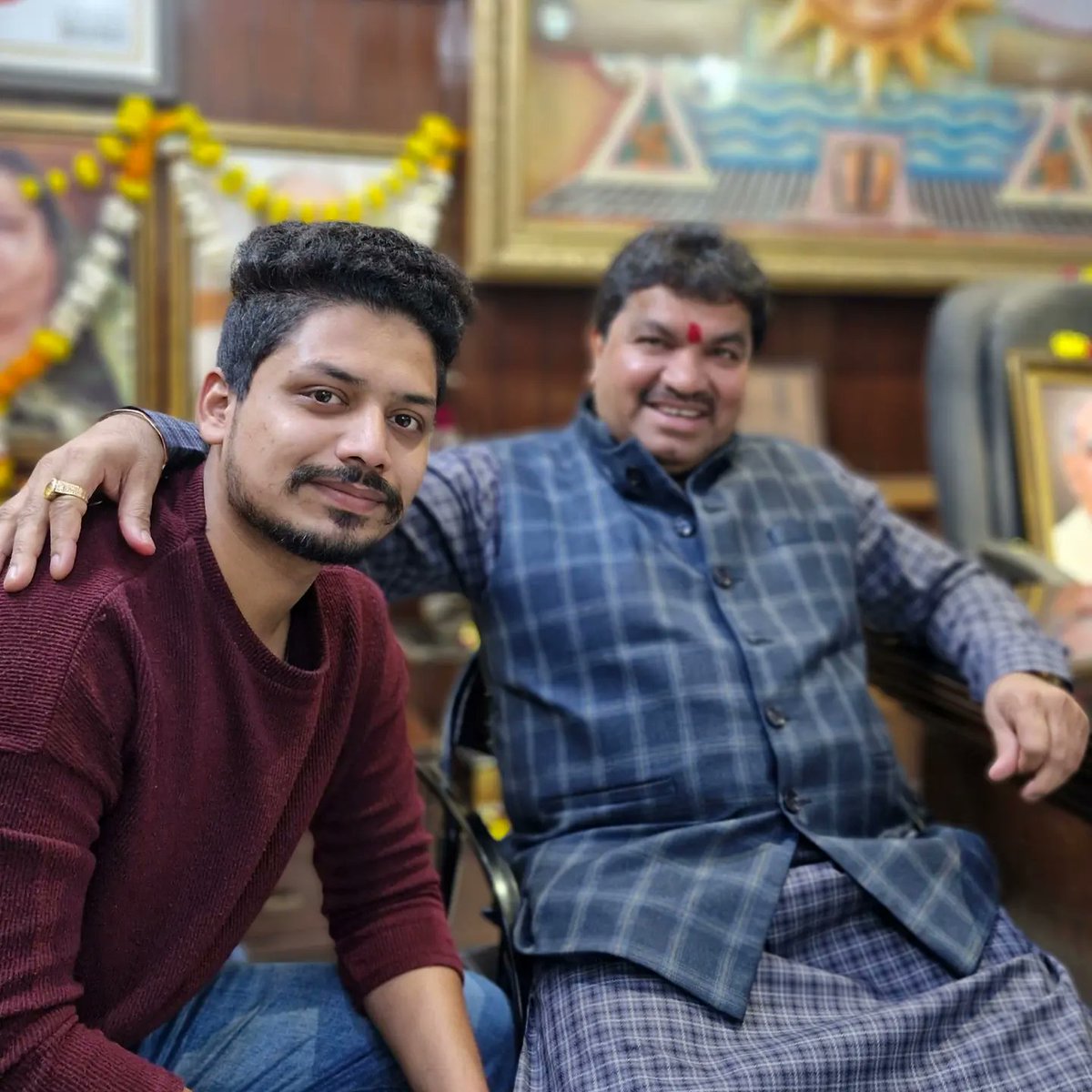 RamanSh44946377's tweet photo. आज आदरणीय काका संजय शुक्ला जी सप्रेम भेंट हुई@SanjayShukla_01 🚩 https://t.co/GuTAQg5YuK