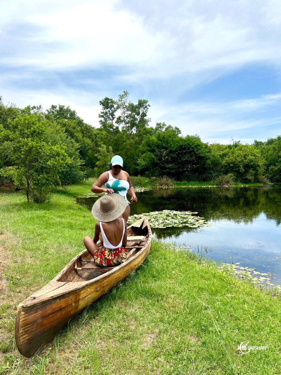 ThobekaDl's tweet photo. Started December with beautiful memories outdoors, soaking up the summer sun with @adventurecherie and we’re keeping that vibe going all summer long! 

#CoronaSummerTour #thisisliving #ad https://t.co/L7yUufXRFB