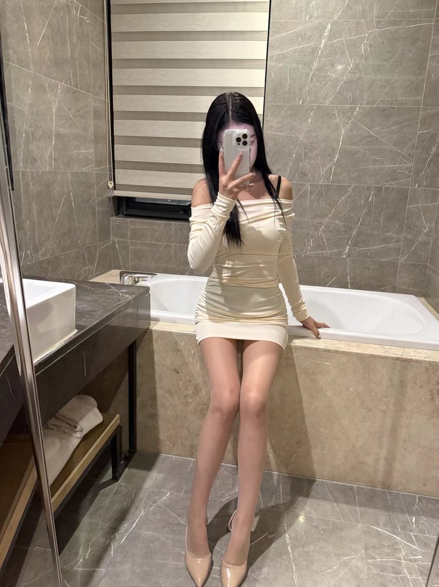 MichelleBe4926's tweet photo. 这个点有人约吗～～～  #合肥 https://t.co/wYoeUlJvOW