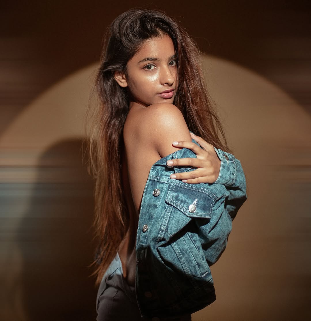 the_aurora_sinclair tweet media