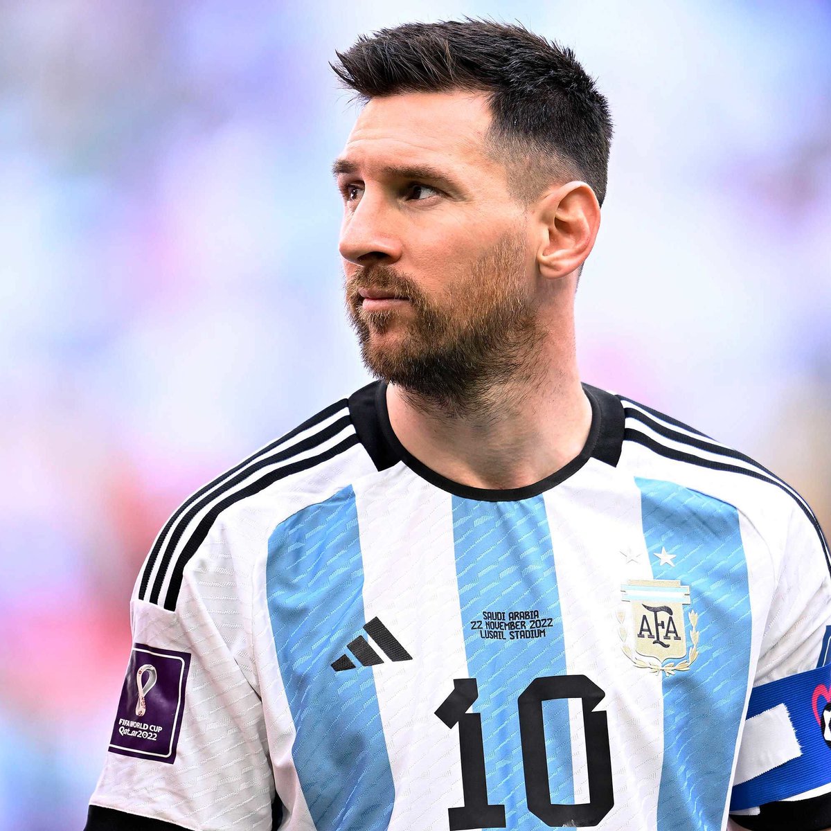 SVargasOK's tweet photo. 🇦🇷 Hugo Orlando Gatti: "Diego tiene una atracción, una adoración. Messi no transmite. A mí me gusta el número uno que provoca, como Cristiano, como Diego; sino no es número uno. Messi puede llegar al Mundial pero va a ser uno menos; hoy ya es uno menos: juega un fútbol de country en Estados Unidos".

🎙️ El Gráfico.