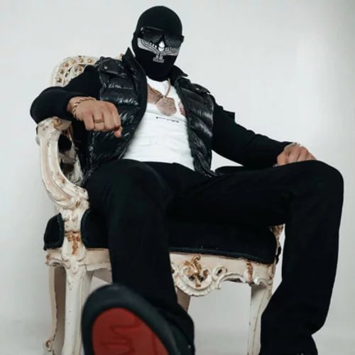 devchandra32's tweet image. Man, Travis Hunter&apos;s girlfriend is literally ruining his Social media Image😭

After the LEAKED video, The guy released a picture with Leanna Lenee and launched a MERCH with them on it!

linktr.ee/NEW_LEAK_hd