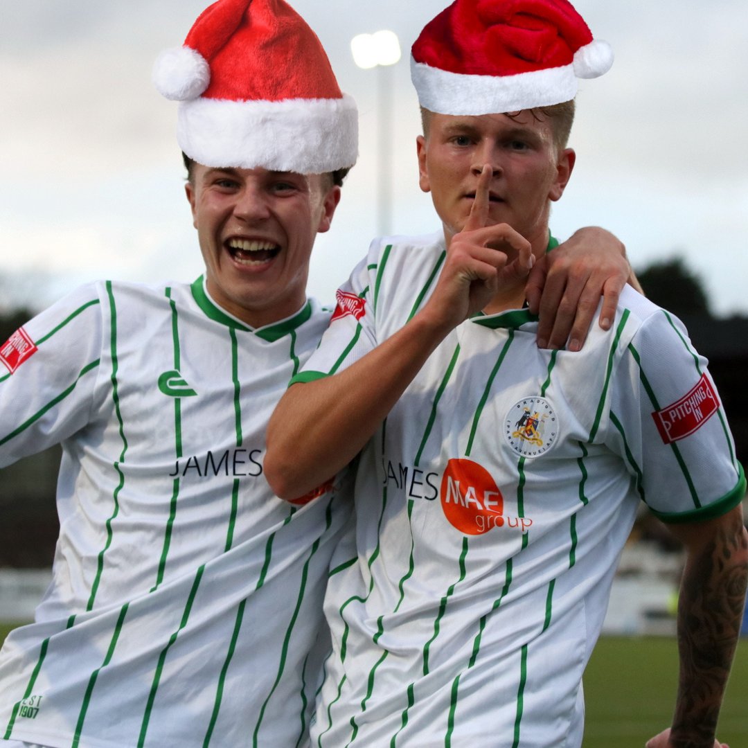 🎄 Merry Christmas from Bradford (Park Avenue)! 🎄
From everyone at Bradford (Park Avenue), we wish you and your loved ones a very Merry Christmas and a joyful festive season! 💚⚽

As 2024 draws to a close, we want to thank our fans, players, staff, volunteers, and sponsors for