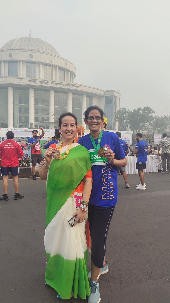 Shyamala_Shan's tweet photo. Find new ways to spend time with a friend. Running a marathon is one of them.
#marathon
#nmmc
#decem https://t.co/Z6MKMUkIfD
