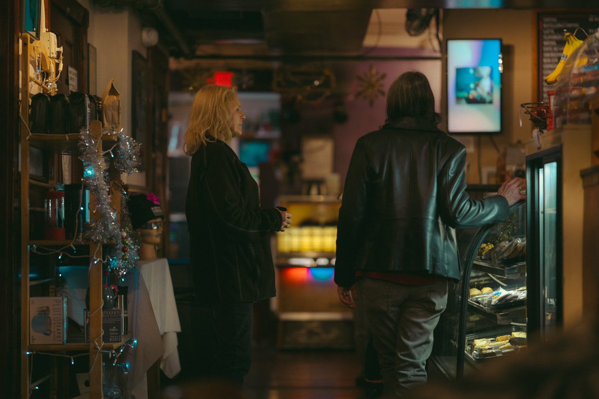 ViewMiles's tweet image. life in a small town