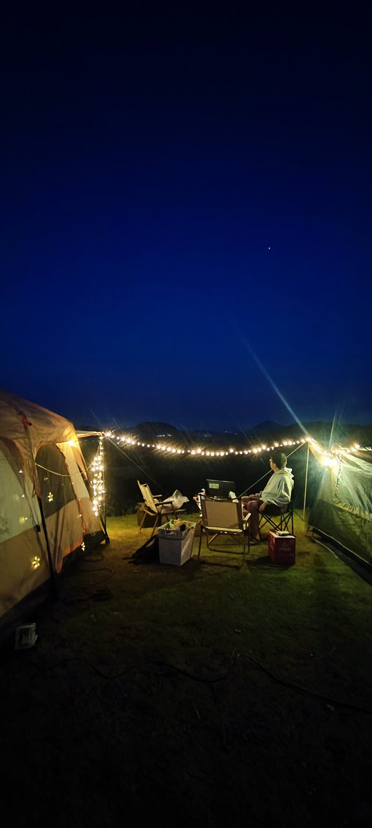 MatrixCP_MM's tweet image. อากาศหนาวไม่เท่าไหร่ แต่หนาวใจไม่มีใครให้กอดมันเศร้าใจ