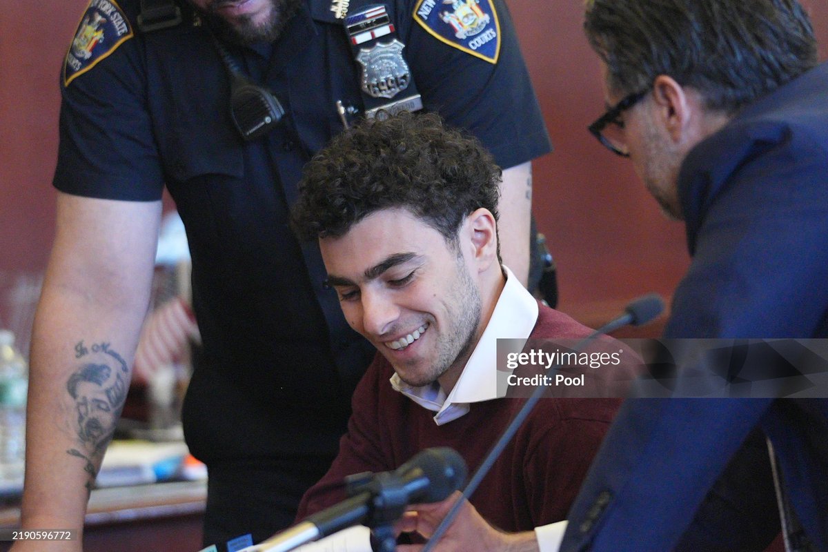 Rockstar82vansh's tweet photo. @PopBase Luigi Mangione proves in court he does NOT have bad angles https://t.co/PUxaL8gfXJ