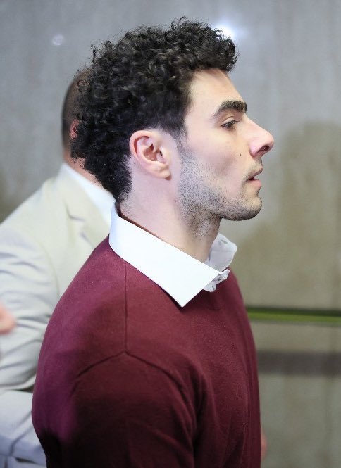 Rockstar82vansh's tweet photo. @PopBase Luigi Mangione proves in court he does NOT have bad angles https://t.co/PUxaL8gfXJ