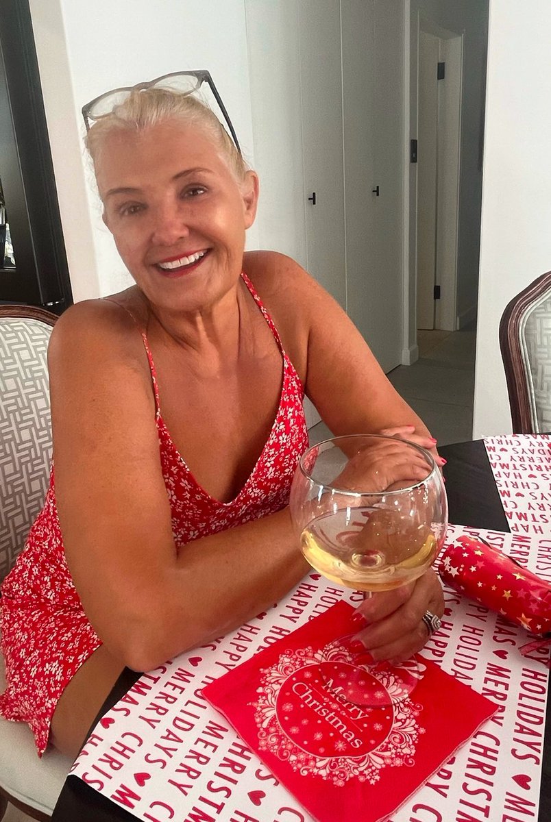 ReRosedave's tweet photo. 2 Days till Christmas🎄💃🎄🇿🇦 https://t.co/IO9iANC08E